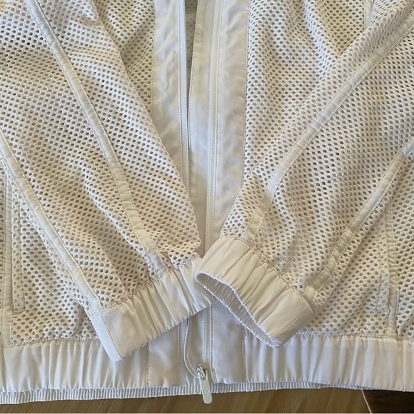 LULULEMON WHITE MESH ON MESH JACKET - Picture 13 of 13